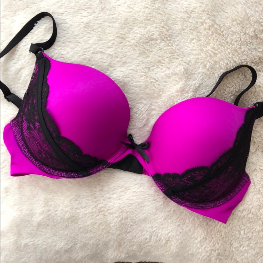 Victoria’s Secret very sexy push up bra